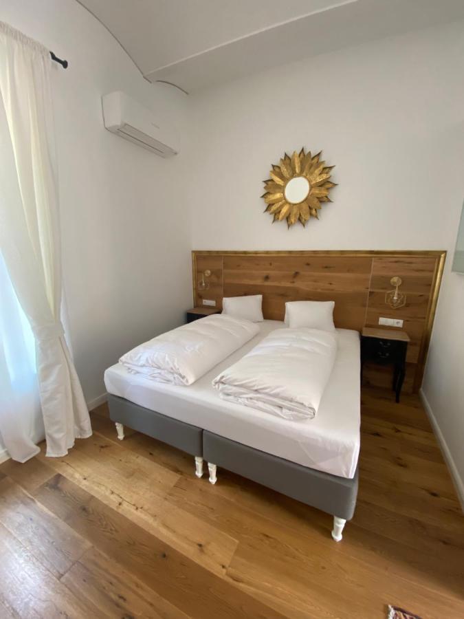 Georgi Schloss - Boutique Hotel Ehrenhausen Exteriör bild