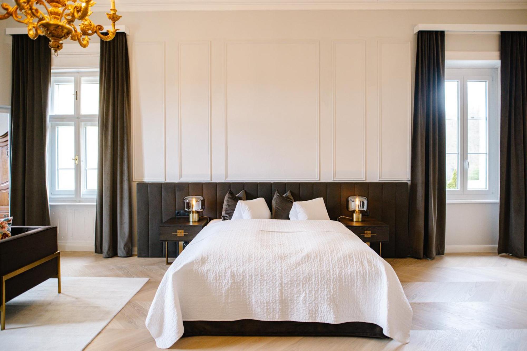 Georgi Schloss - Boutique Hotel Ehrenhausen Exteriör bild